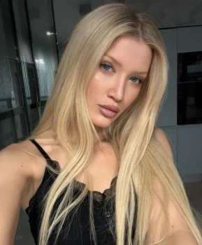 İstanbul Escort Üstün Donanımlı Bayan Escort
