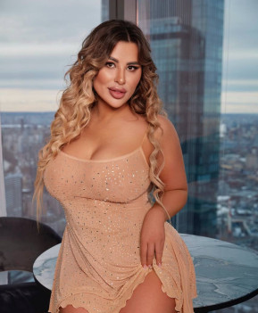 Tatlı Dilli Öpüşme Delisi İstanbul Escort